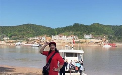 免费又粗又硬进去好爽A片视频